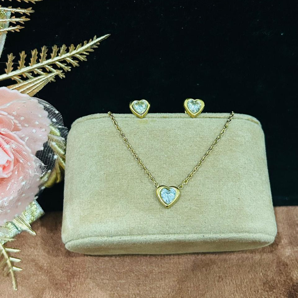 Gold Heart Pendant Set for Women | Minimal Design | Anti-Tarnish Stainless Steel Jewelry