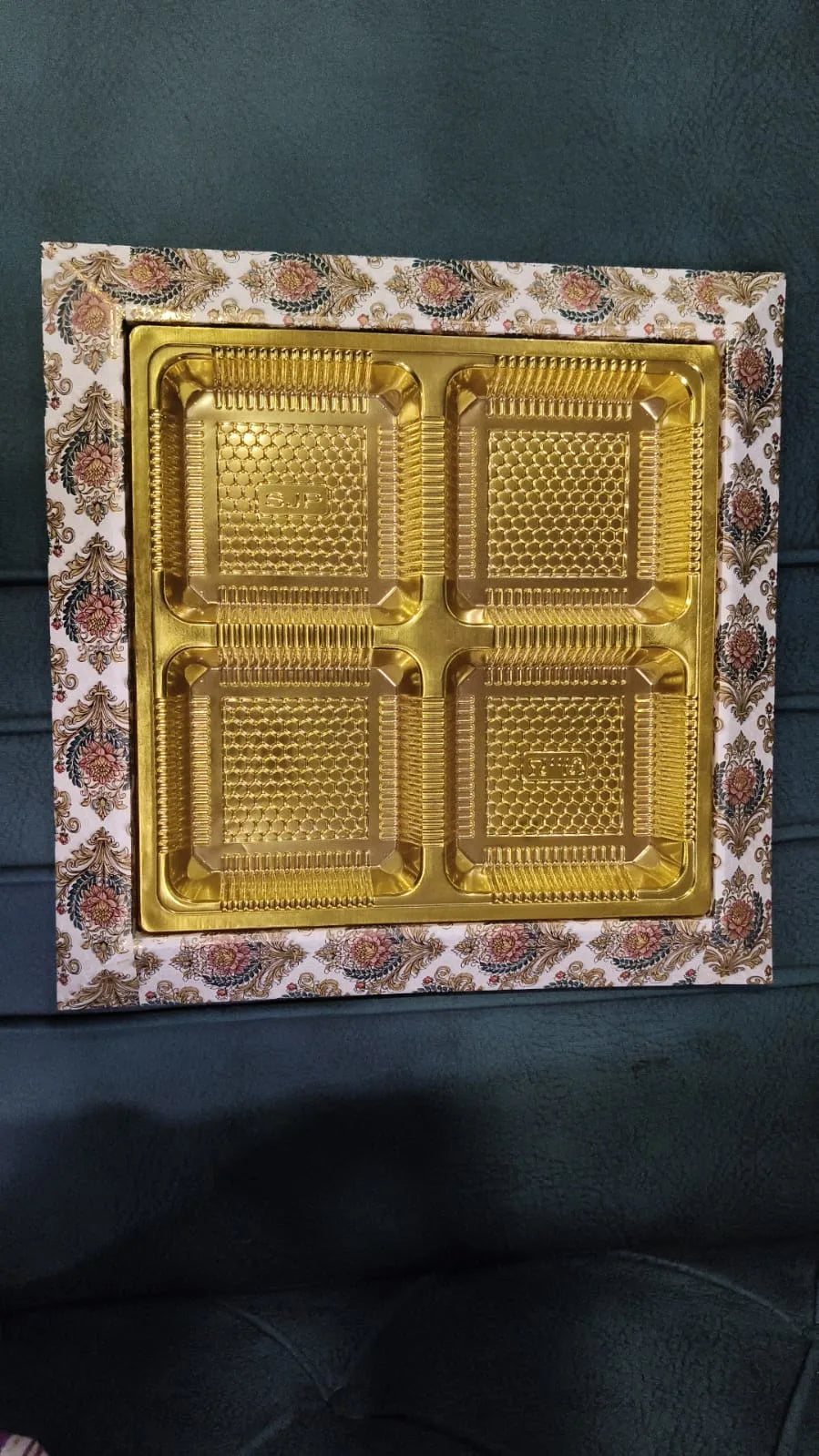 Floral Print Gift Box with Golden 4-Slot Tray – Elegant Chocolate & Dry Fruit Hamper Box