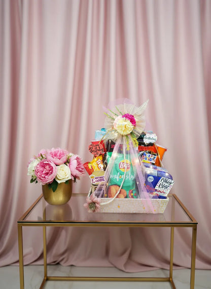 Elegant Birthday Gift Hamper