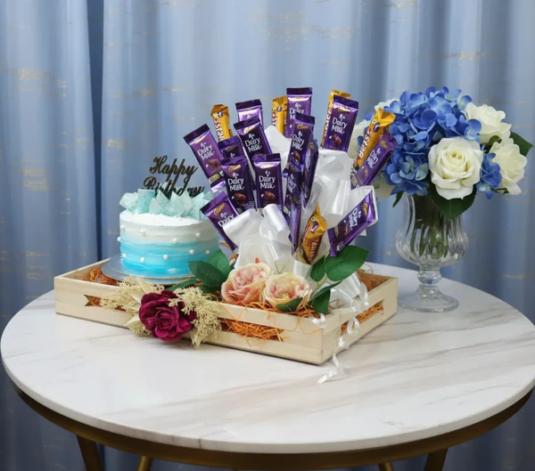 Elegant Birthday Hamper with Cake & Chocolate Bouquet (1) Elegant Birthday Hamper with Cake & Chocolate Bouquet