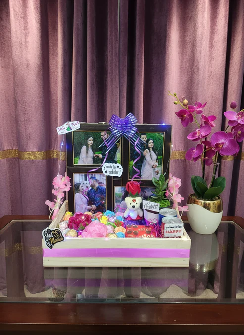 Luxury Anniversary Hamper (1) Luxury Anniversary Gift Hamper with Personalized Photo Frame