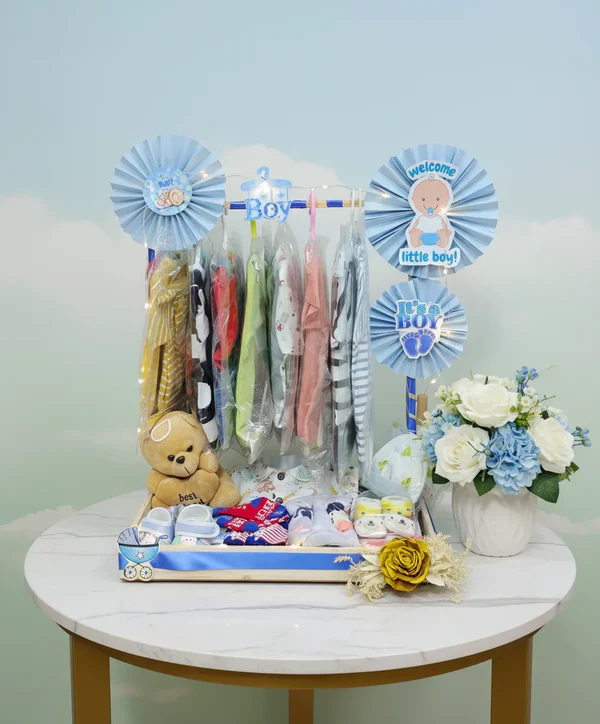 Luxury Baby Boy Shower Hamper – Newborn Essentials & Gift Set (3) Luxury Baby Boy Shower Hamper – Newborn Essentials & Gift Set